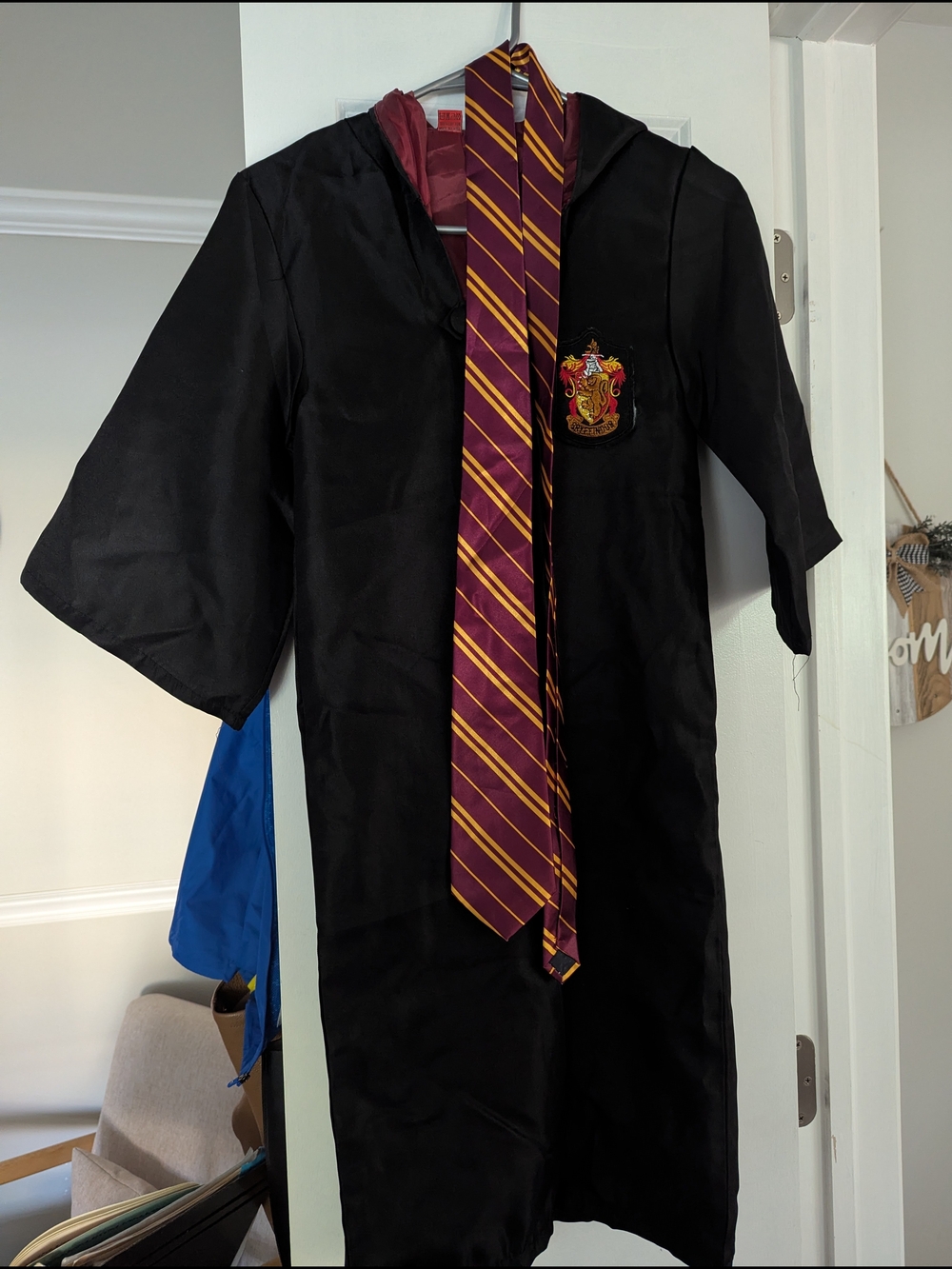Kids Gryffindor Wizard Costume Robe with Tie - Black and Burgundy